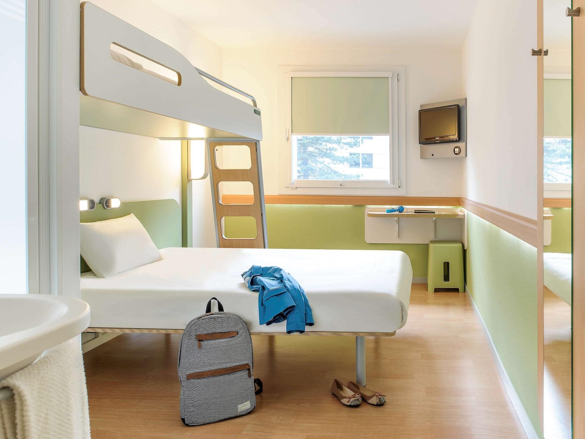 Ibis Budget Tours Nord Экстерьер фото