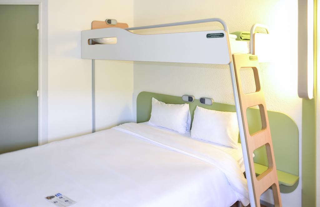 Ibis Budget Tours Nord Экстерьер фото